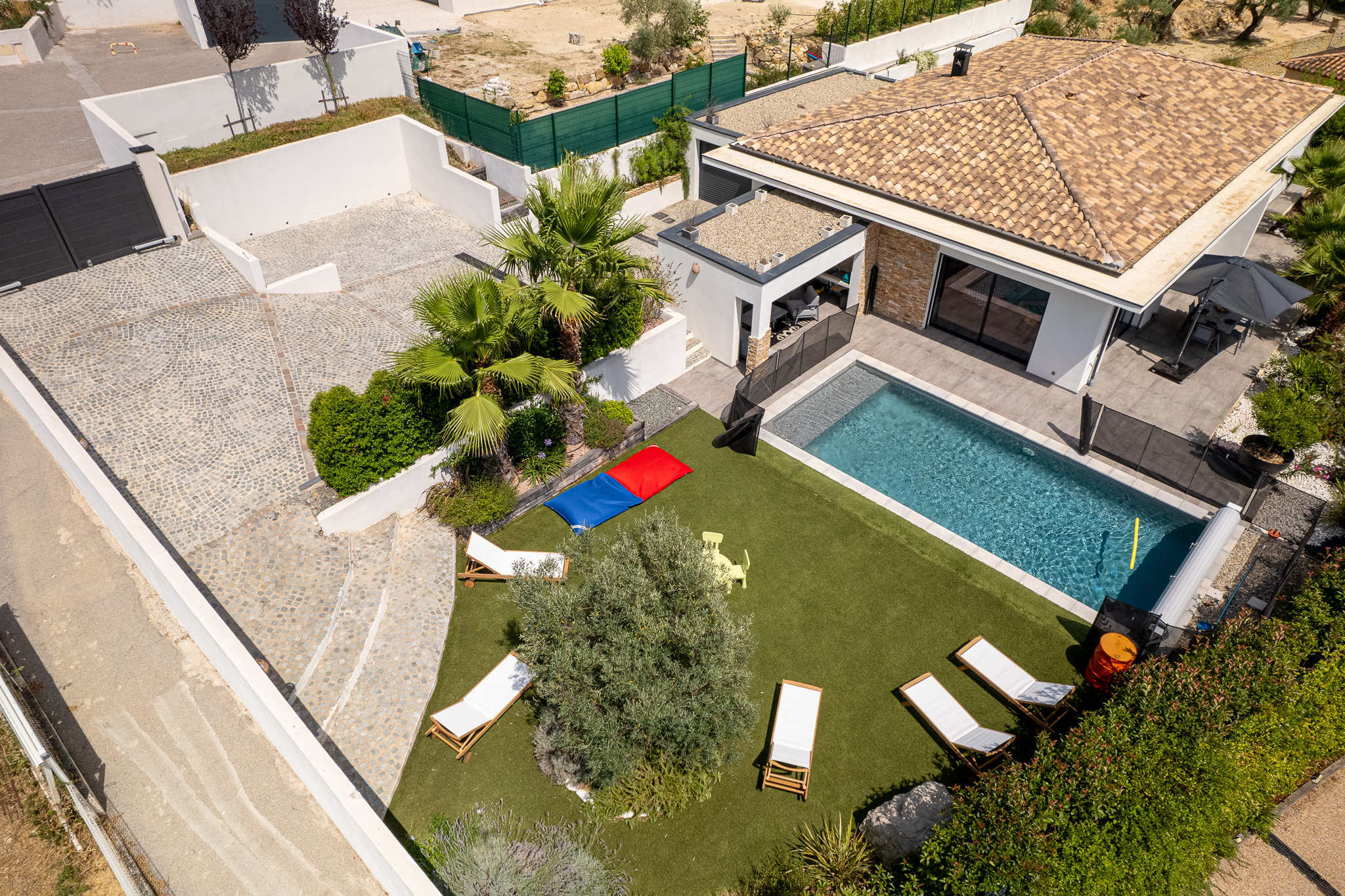 Villa - Ayel 